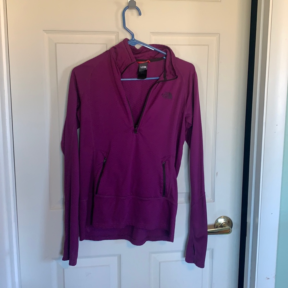 Ladies Med Northface 1/2 zip pullover